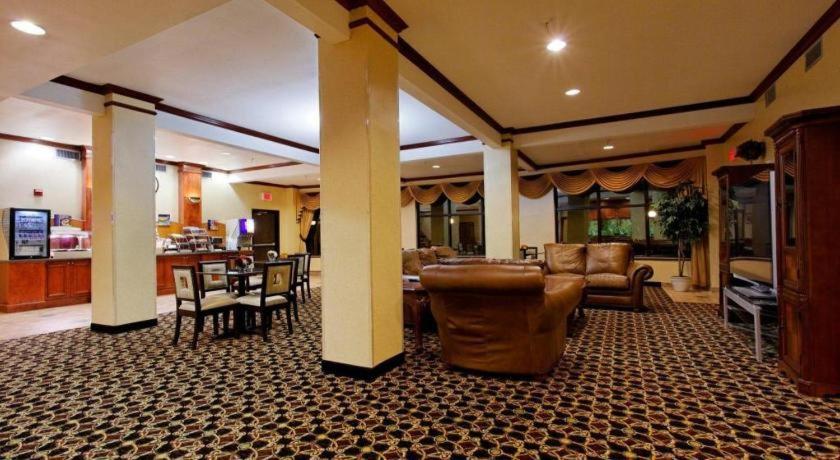 Holiday Inn Express Crockett By Ihg Exterior photo